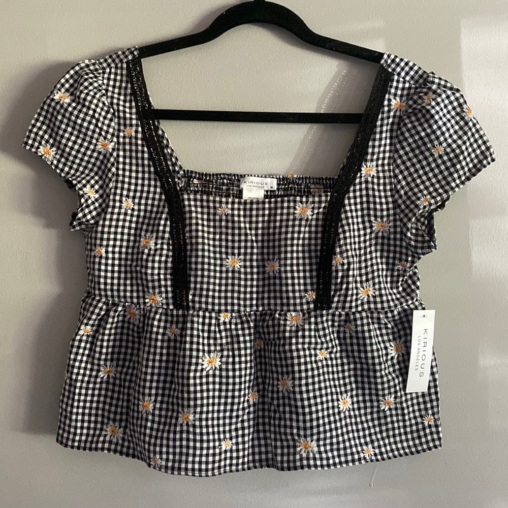 Gingham and Daisy Crop Top